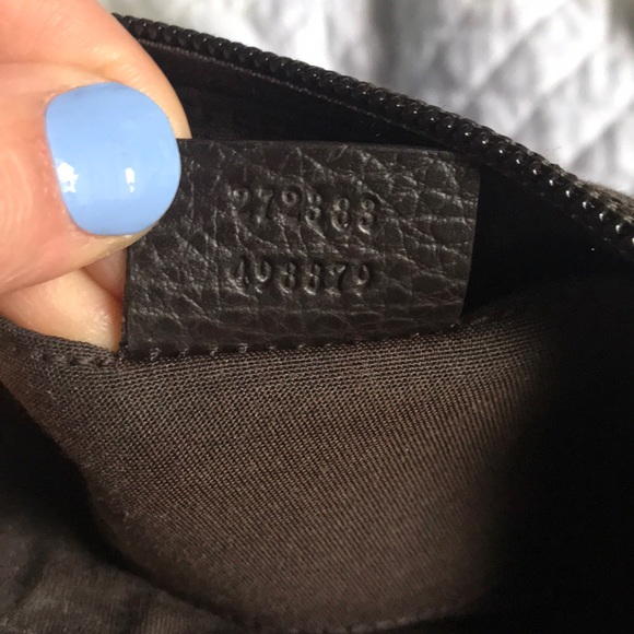 GUCCI CLUTCH - Picture 3 of 3